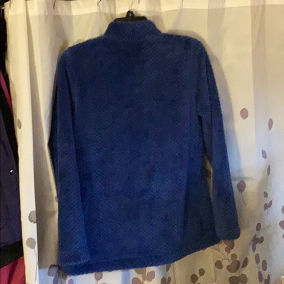 Fuzzy zip up sweatshirt - Picture 2 of 3